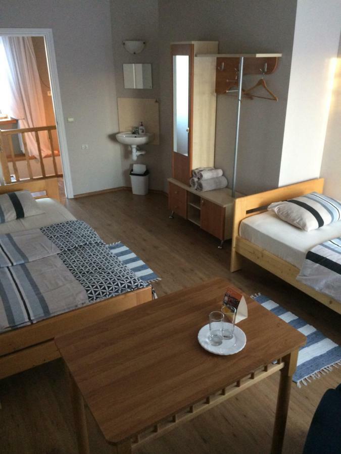 Мотель Dzirnavinas Biksti Екстер'єр фото